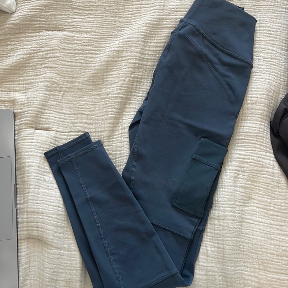 Alo cargo leggings